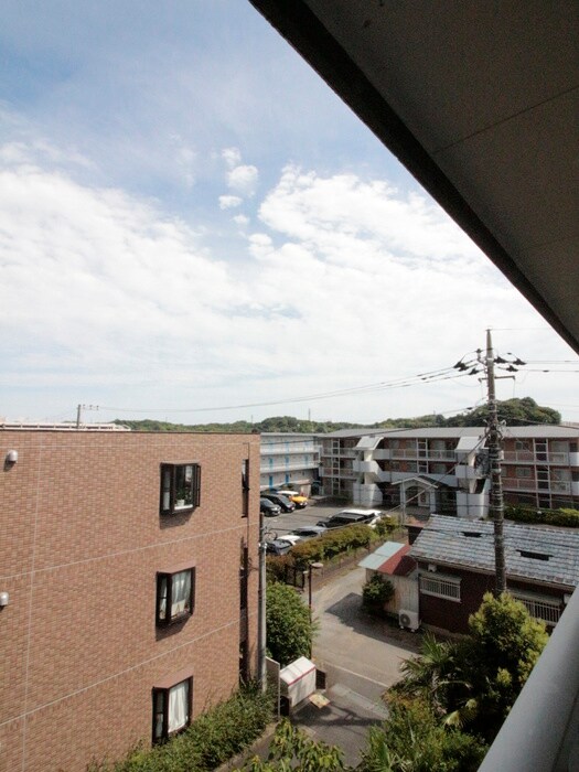 室内からの展望 ファミールヨシザワ