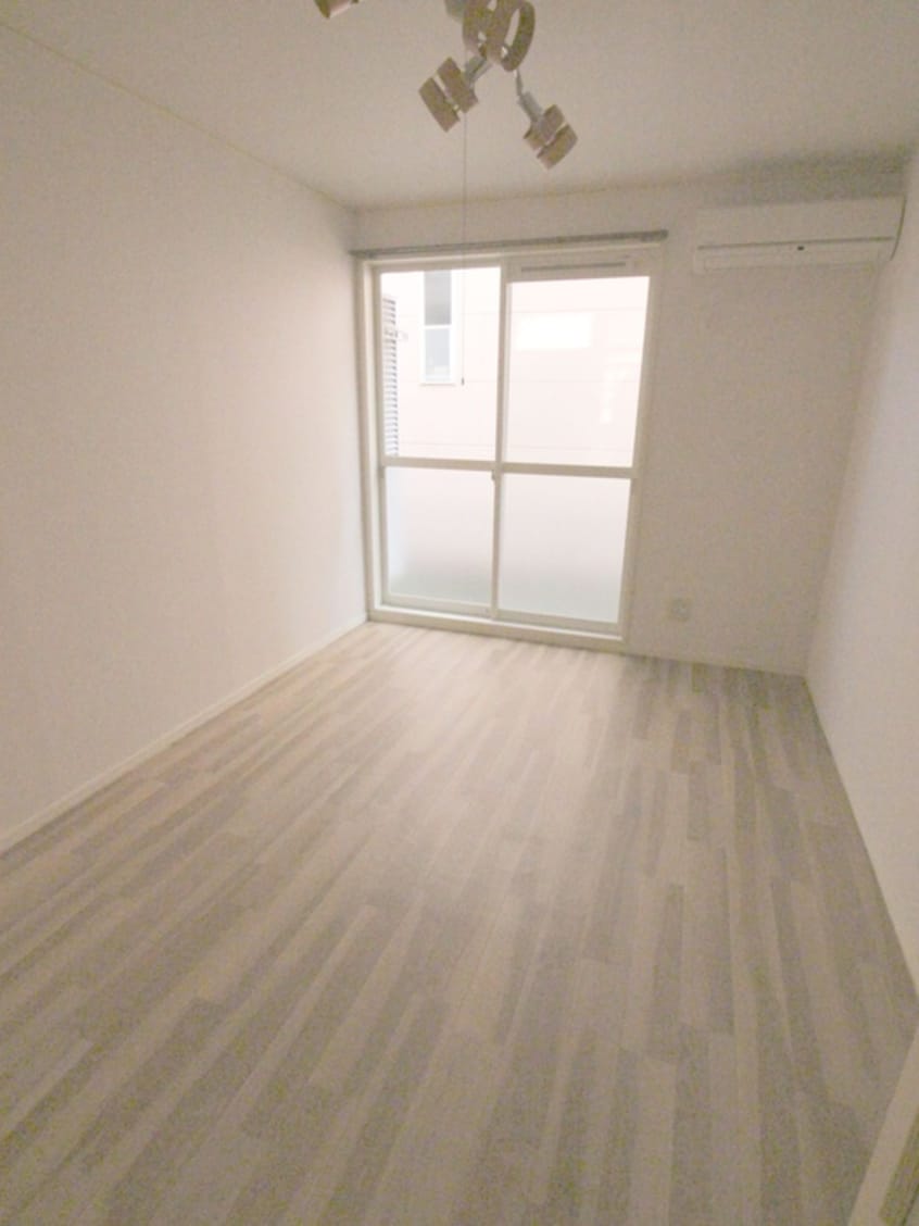 居室 ハイツフローラ