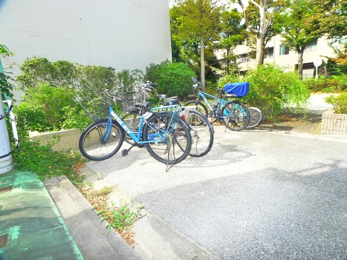 駐輪場 ウィング・ジムコB棟
