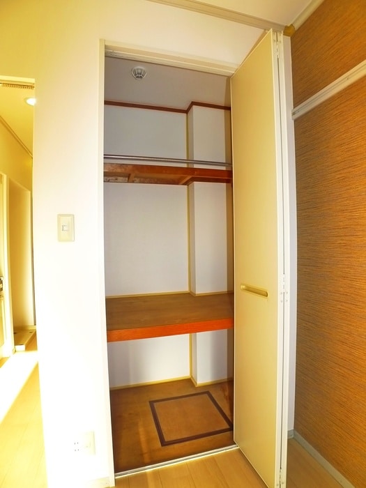 収納 ＡＤ南柏Ｄ棟