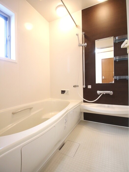 バス／シャワールーム等 桜ケ丘３丁目佐藤戸建
