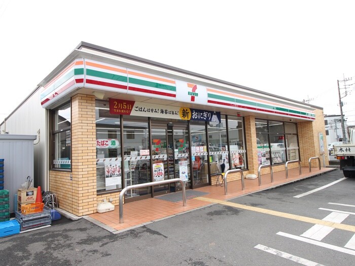 セブンイレブンふじみ野桜ケ丘店(コンビニ)まで270m 桜ケ丘３丁目佐藤戸建