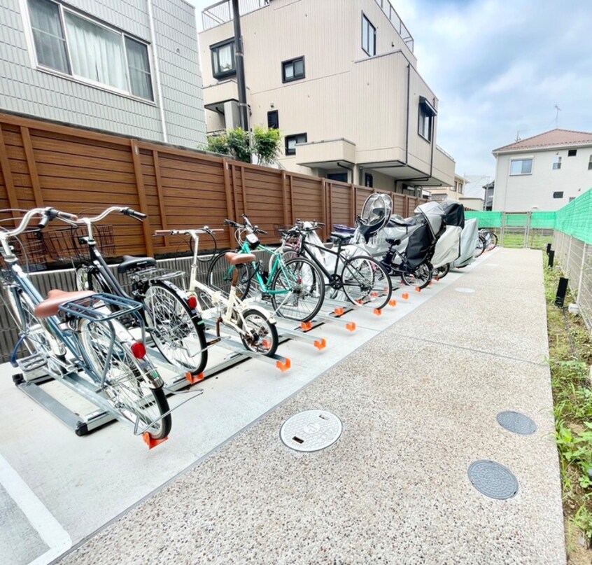 駐輪場 AXIS上小町