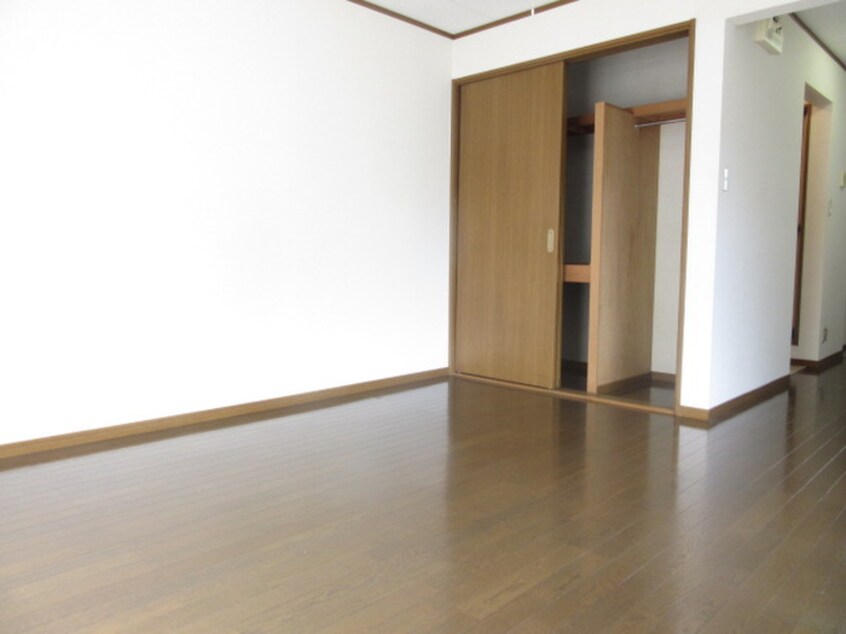 居室 トエムハイツ