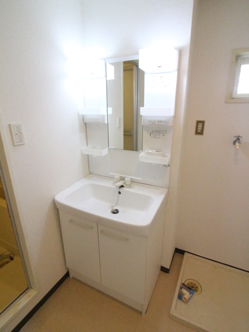 洗面 カサグラシアＢ