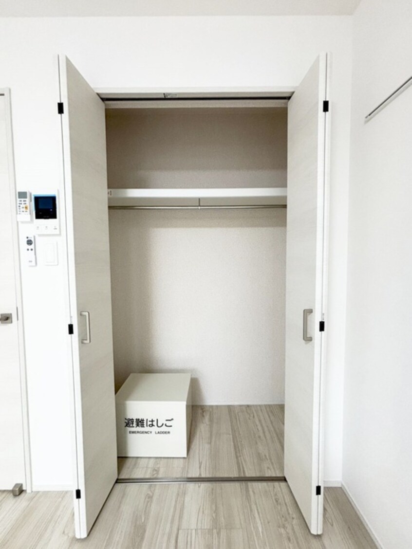 収納 パインヒル１８