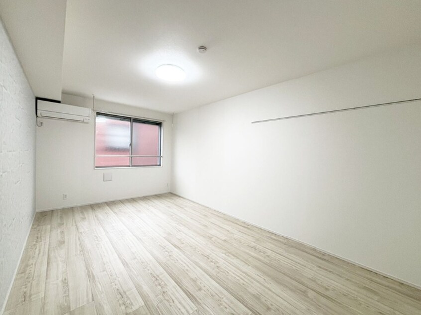 居室 パインヒル１８