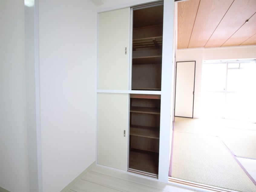 収納 ビレッジハウス鎌倉　４号棟