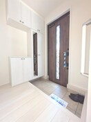 玄関 桶川市上日出谷南戸建B