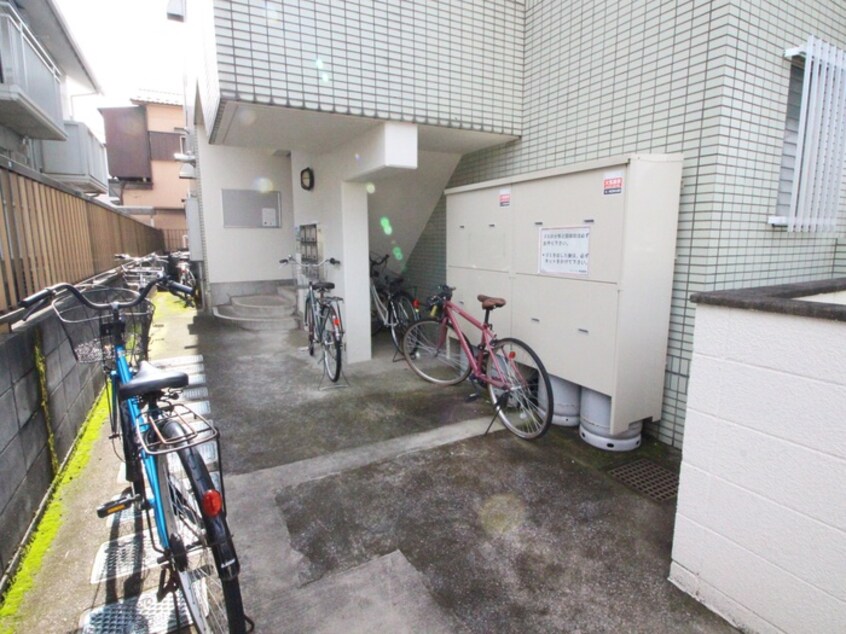 駐輪場 エクセルハイム