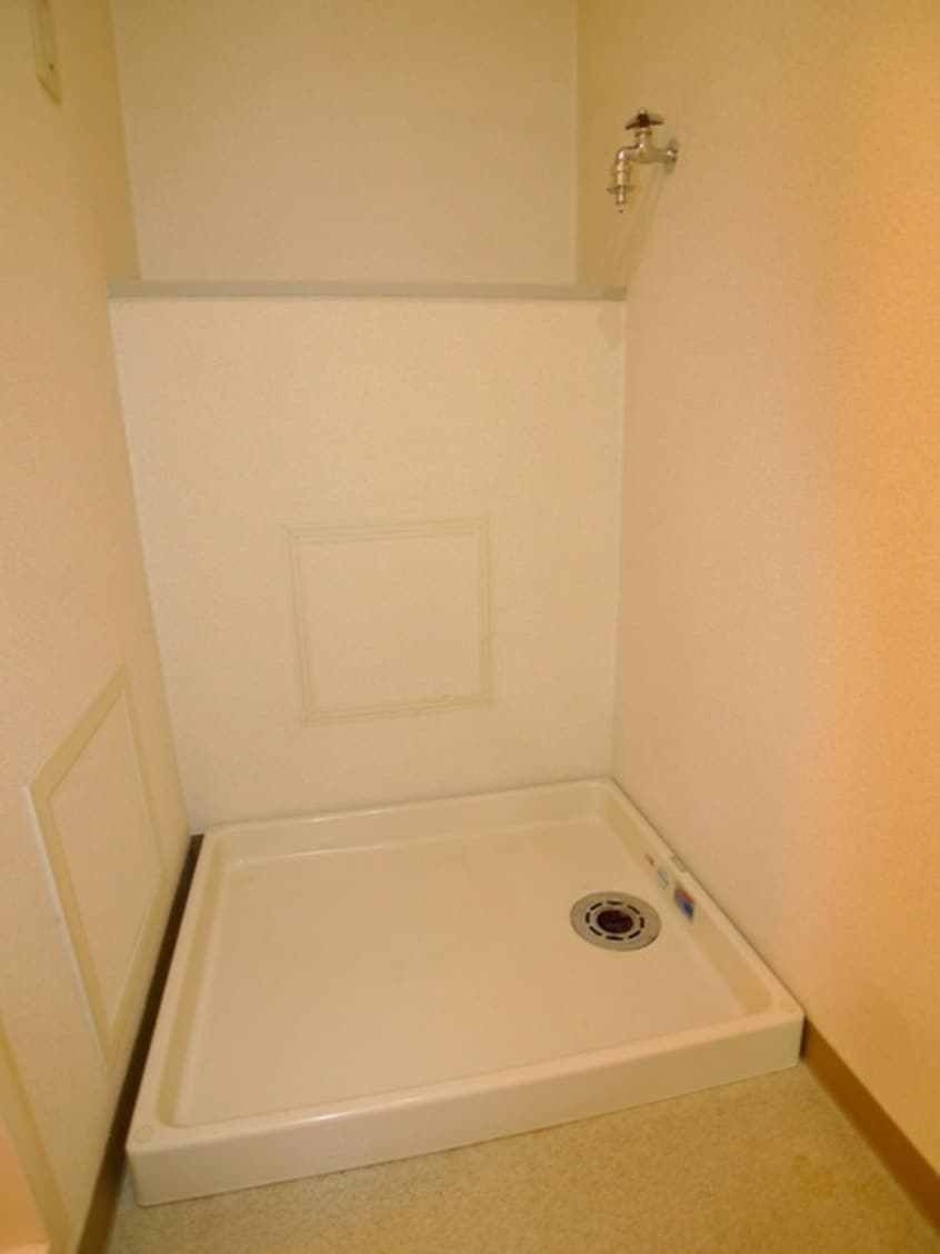 洗濯機置場 リファインド　レリシュ