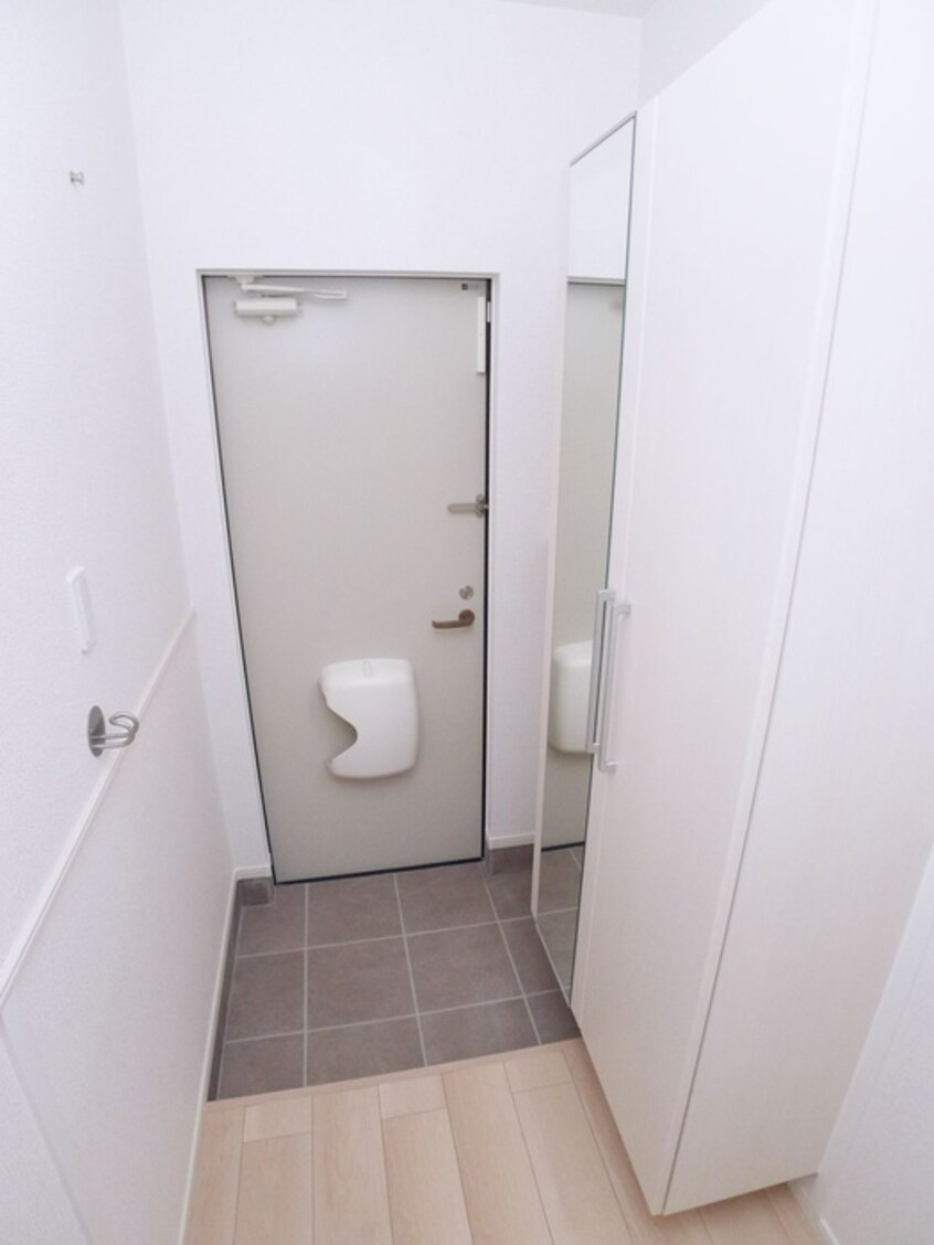 玄関 ルミエールＢ