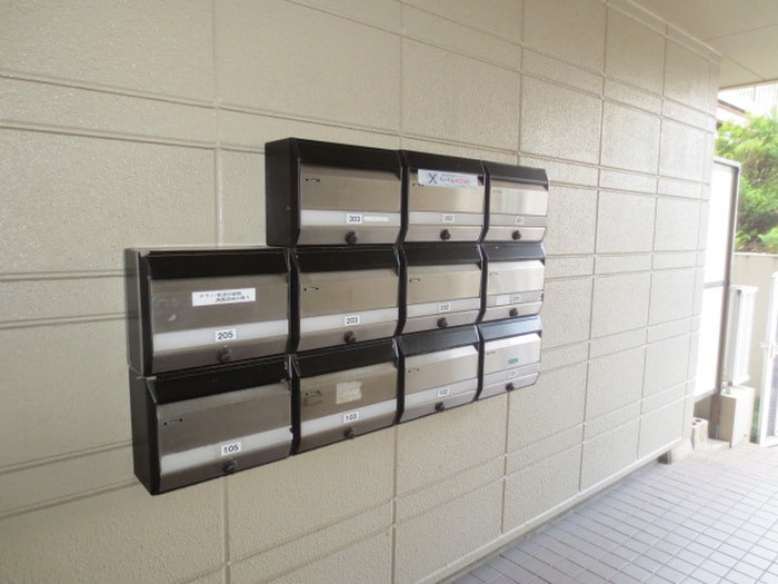 エントランス部分 ロワ－ル西一之江