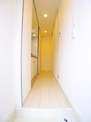 玄関 リブリ・アザレア