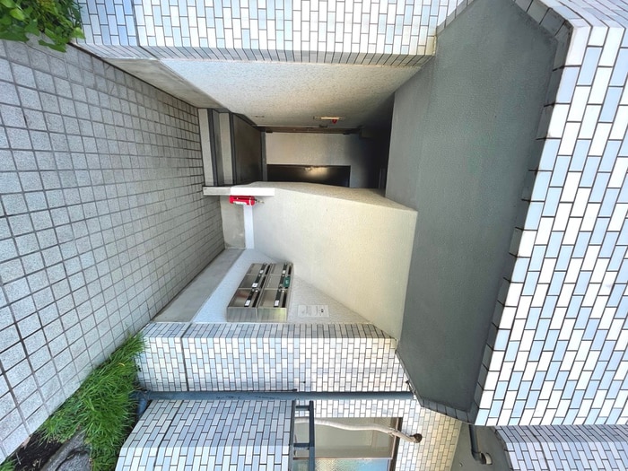 エントランス部分 テラスフロ－ラⅢ