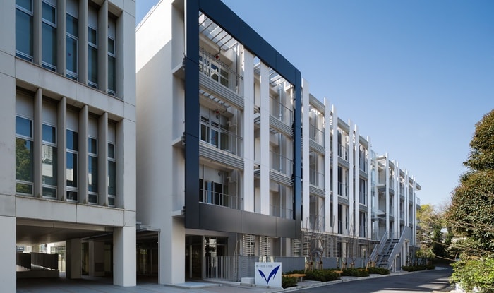 明治大学(大学/短大/専門学校)まで1190m サンモ－ルコ－ト