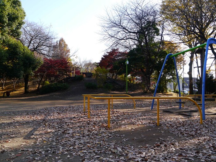 西の原中央公園(公園)まで647m ホワイトハウスうれし野