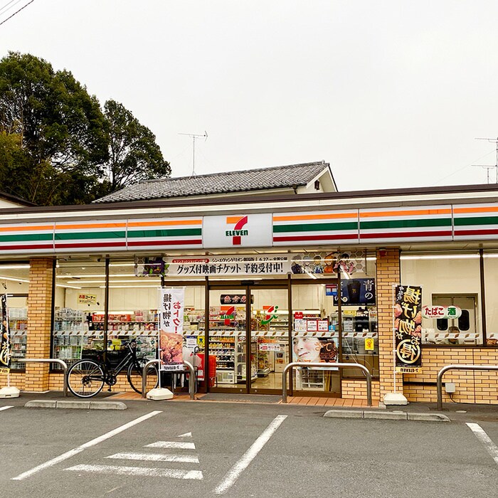 セブンイレブン 世田谷経堂本町通り店(コンビニ)まで478m ペアパレス宮の坂