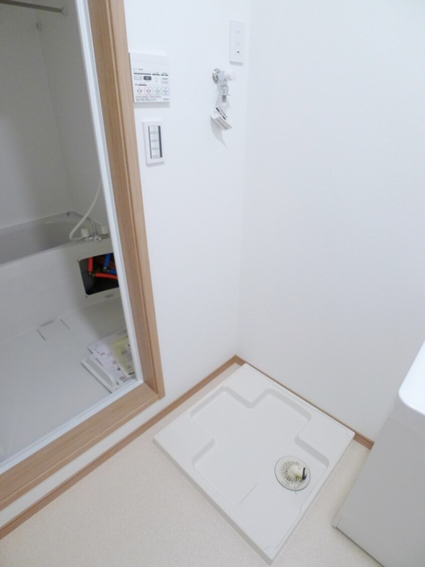 洗濯機置場 Ｍａｉｓｏｎ　ｄｅ　Ｆｌｅｕｒ