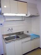 キッチン バ－ドハイツ