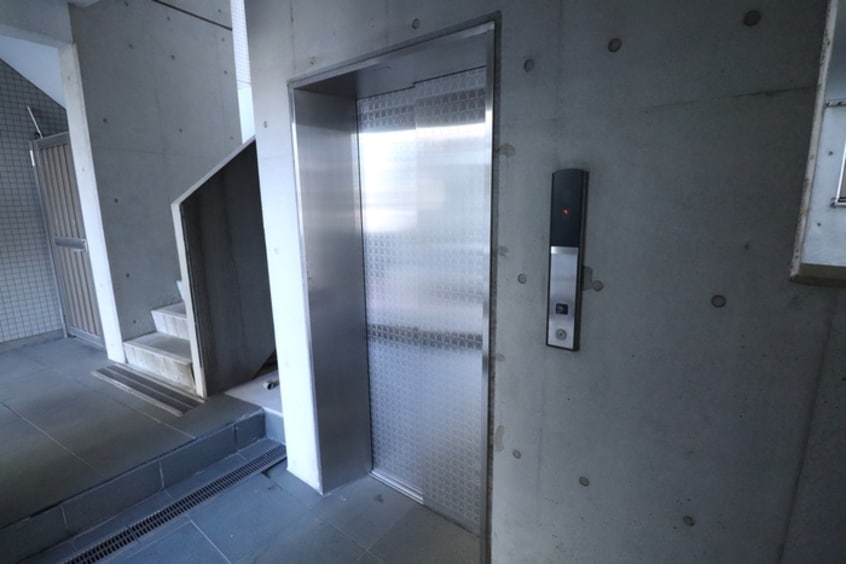 エントランス部分 Ａｍｉｔｉｅ