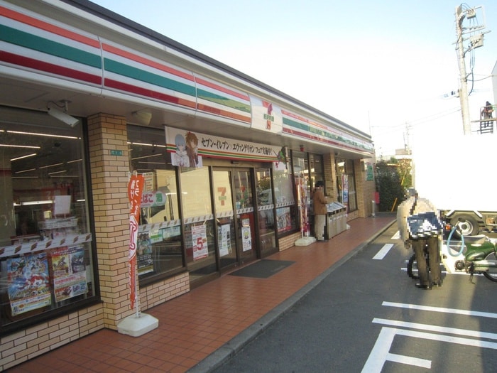 セブンイレブン(コンビニ)まで160m セレクトハウス
