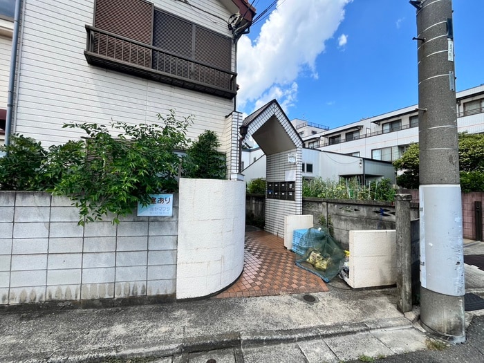 エントランス部分 東伏見ボンハイム