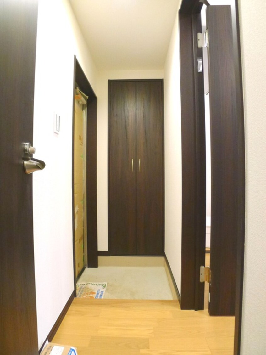 廊下 ウィンドミル加太山