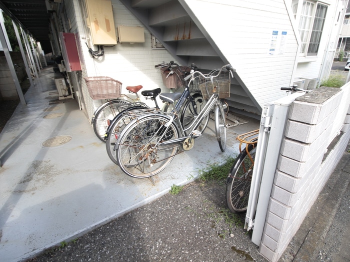 駐輪場 ベルティ－ヌ壱番館