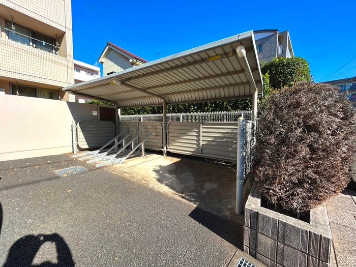 駐輪場 ジェルメ