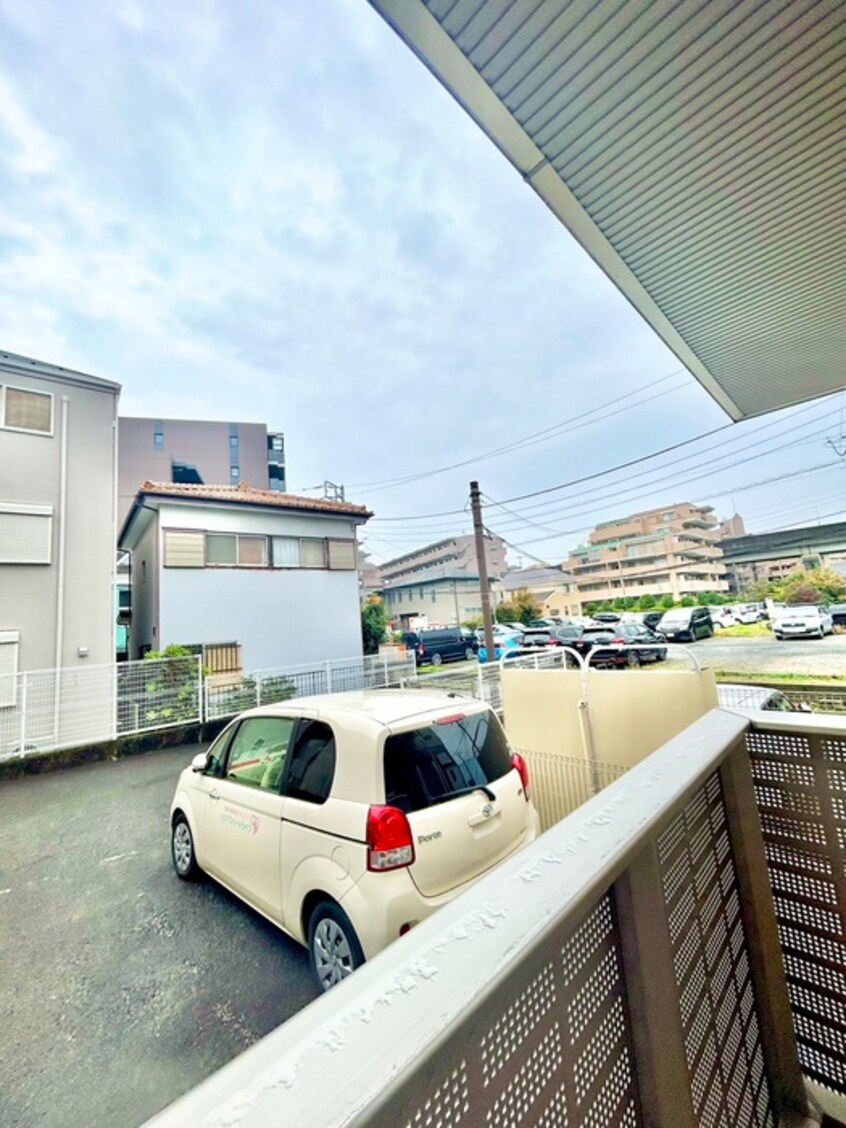 室内からの展望 サンシャイン青葉