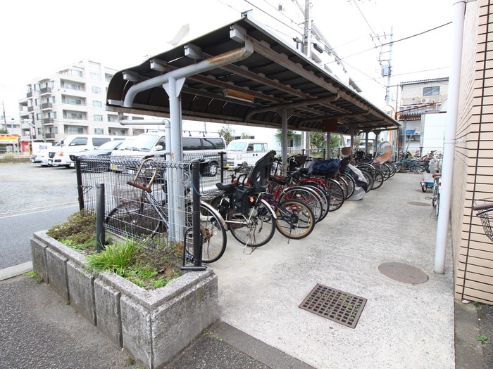 駐輪場 エレガンスチトセ