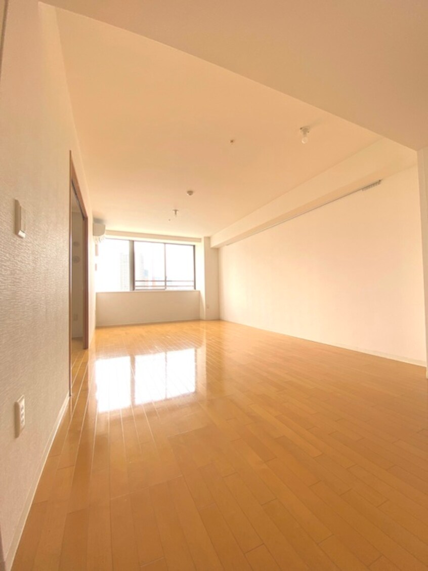 居室 エンブレムコ－ト明石町