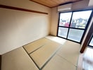 居室 メゾンカワベ