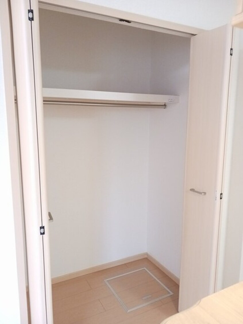 収納 クラ－ル曽比Ⅱ