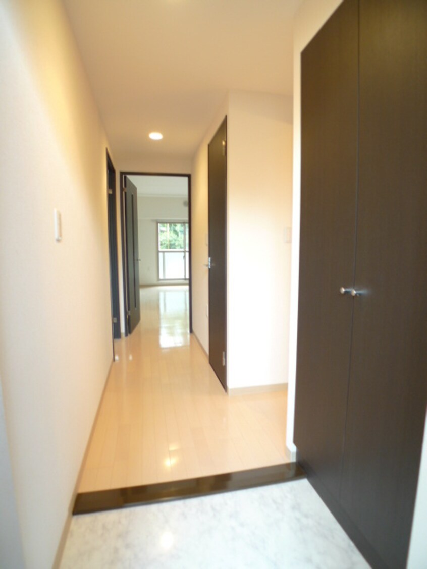 玄関 ガ－デンコ－ト浦和東