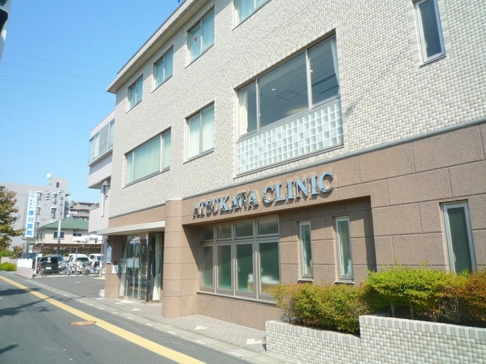 厚川医院(病院)まで900m ガ－デンコ－ト浦和東