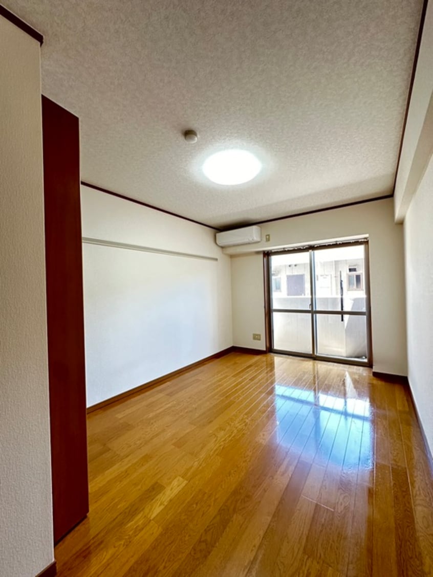 居室 イ－ストパレス