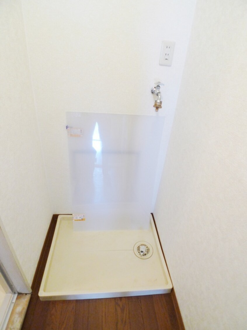 洗濯機置場 パティオ緑町１号棟