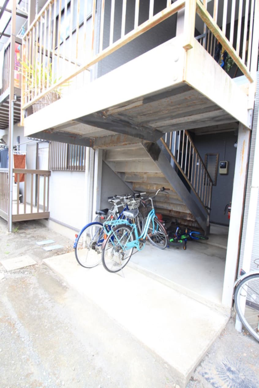 駐輪場 メゾン・エフ