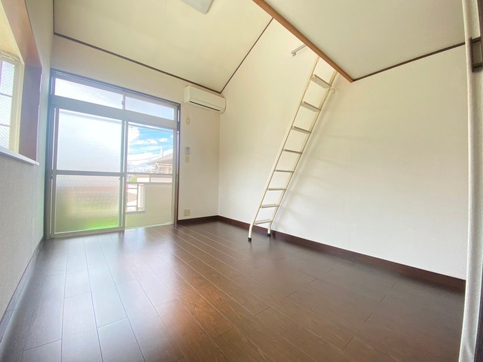 居室 ベルポ－ト八幡山