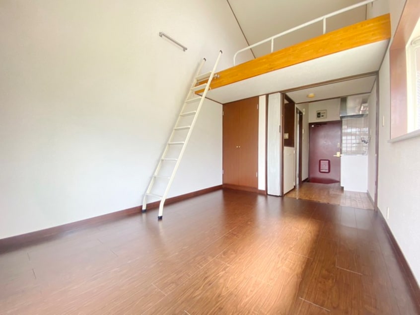 居室 ベルポ－ト八幡山