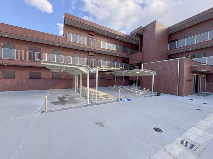 駐輪場 ベルヴィーユ龍賀台