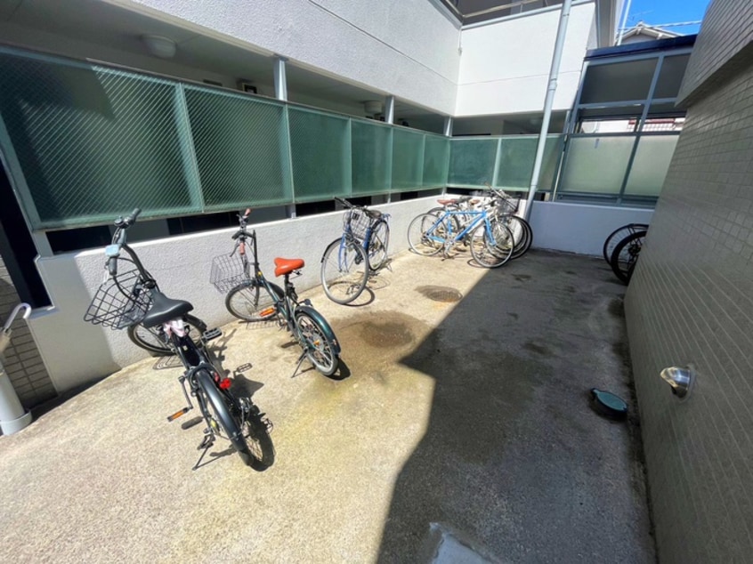 駐輪場 メゾン岩崎第２