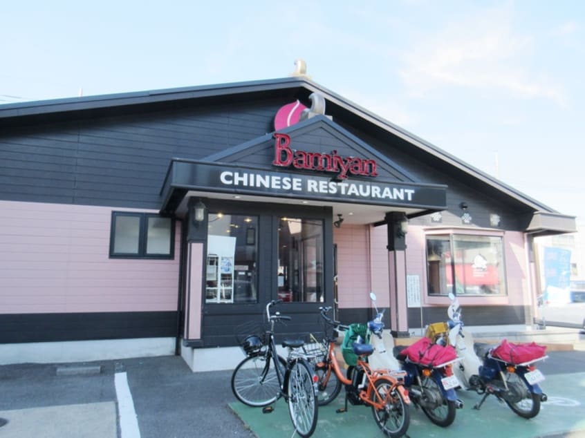 バーミヤン成瀬駅南口店(その他飲食（ファミレスなど）)まで662m ビスコンティ成瀬