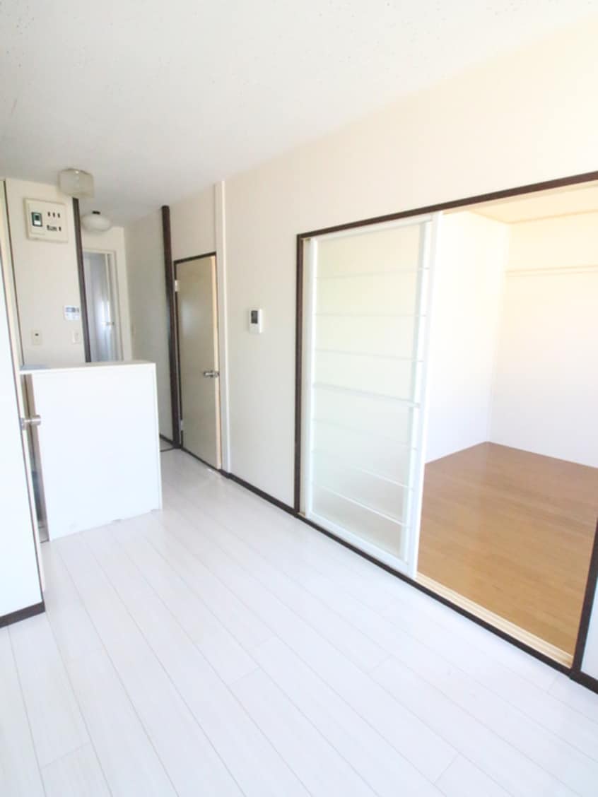 居室 フラット鷺沼