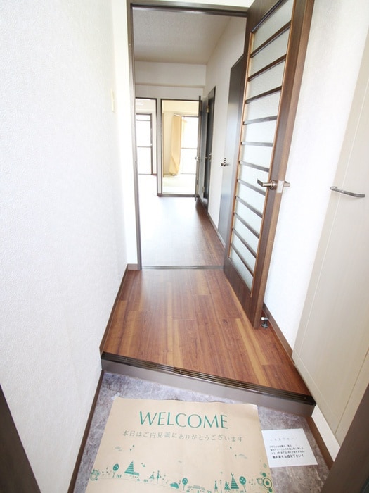 玄関 ライフメゾン清水