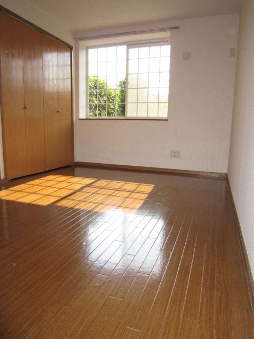 居室 ノ－ブルパレスＡ