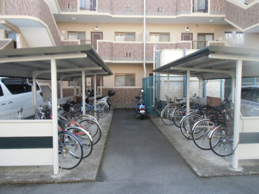 駐輪場 アルテールS