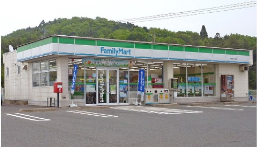 ファミリーマート成増一丁目(コンビニ)まで240m フロ－リッシュ